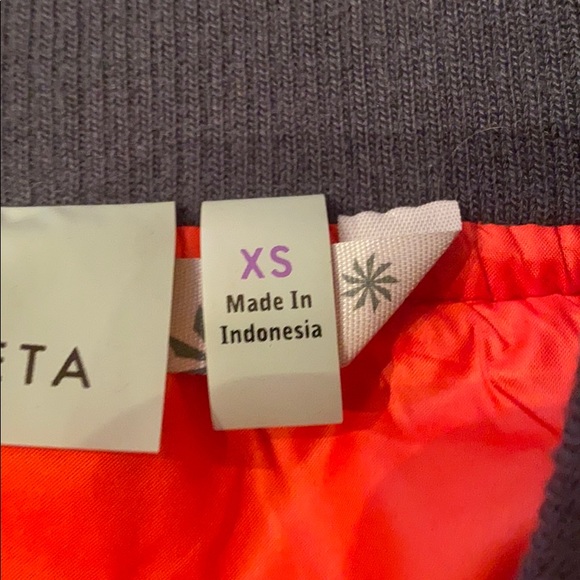 EUC Athleta Down Dobby Jacket XS - Picture 3 of 9